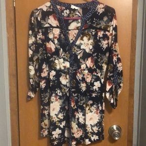 Floral maternity shirt